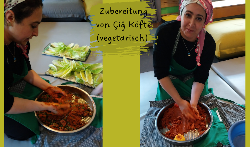 Eine der Köchinnen bereitet Köfte zu, dazu knetet sie den rötlichen Teig während sie auf dem Boden sitzt.